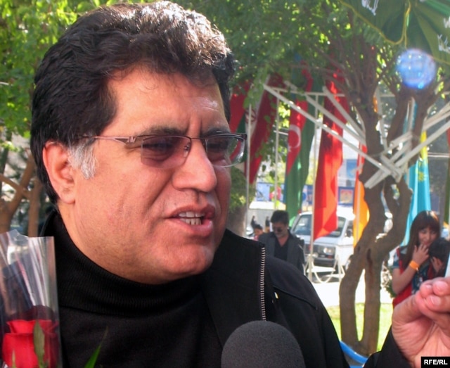 Acclaimed Afghan filmmaker Siddiq Barmak, who directed the internationally acclaimed "Osama" before making "Neighbor."