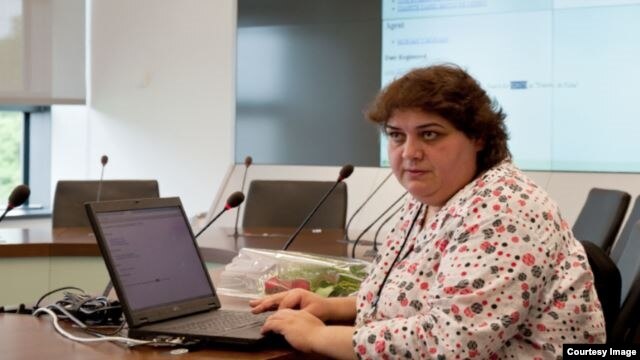 Refworld Azerbaijan Jailed Journalist Ismayilova S Pretrial Detention Prolonged