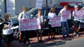 Евгений Жовтисті босатуды талап етушілер жиыны. Варшава, 15 қыркүйек 2009 жыл.