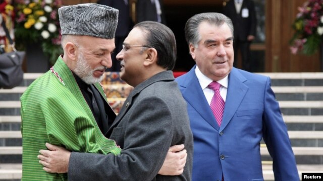 Дар акс: Ҳомиди Карзай, Осиф Алӣ Зардорӣ ва Эмомалӣ Раҳмон