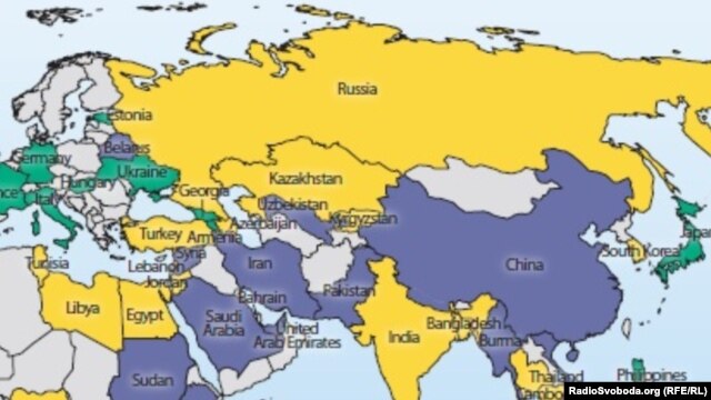 Карта свободы Интернета, составленная Freedom House. Зеленым цветом помечены страны со свободным Интернетом, желтым - страны с частично свободным Интернетом, серым - страны с отсутствием свободы Интернета. 7 октября 2013 года. 