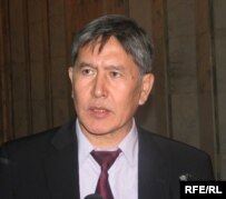 http://gdb.rferl.org/4736F7C3-8A88-4A89-AE43-3DE2ECF4237B_w203_s.jpg