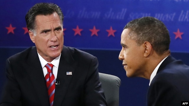 Mitt Romney dhe Barack Obama gjatë debatit...