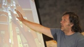 Kusturica na prezentaciji izgradnje Andrićgrada, jun 2011.