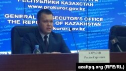 ҰҚК баспасөз қызметінің өкілі Руслан Карасев. Астана, 6 маусым 2016 жыл. (Көрнекі сурет)