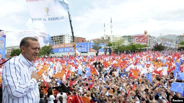 Erdogan na predizbornom skupu 2011.