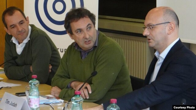 Kristof Bender, Tim Judah i Dejan Jović
