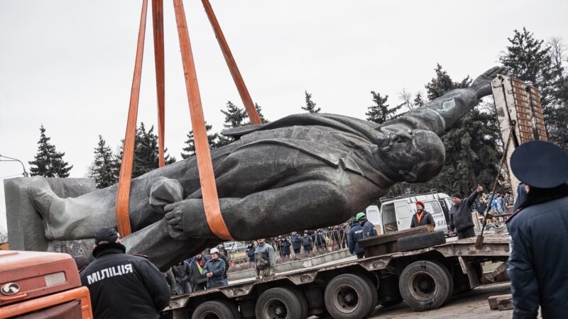 На Украине снесены более тысячи памятников Ленину, осталось столько же