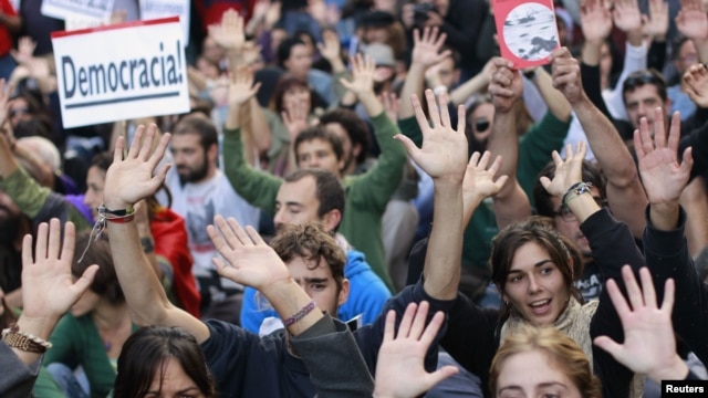 Proteste împotriva politicii de austeritate pe străzile Madridului