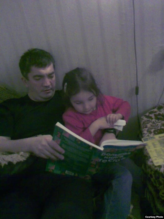 Anesthesiologist Marat Gunashev with his daughter