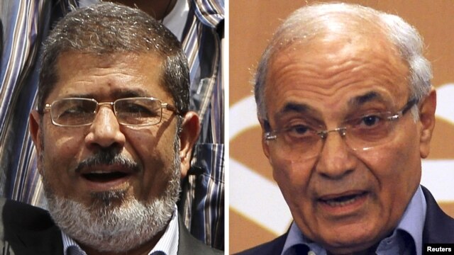 A combo photo of Muhammad Morsi (left) and Ahmed Shafiq