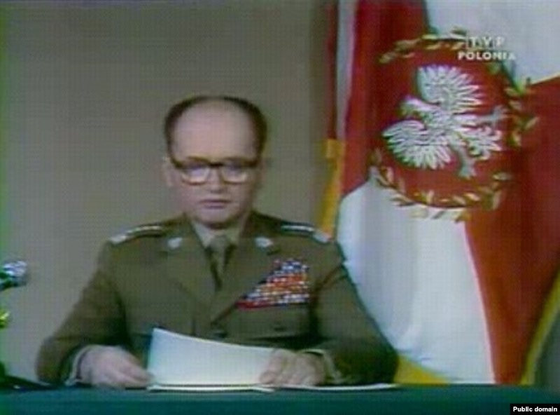 Jaruzelski announcing martial law on Polish TV