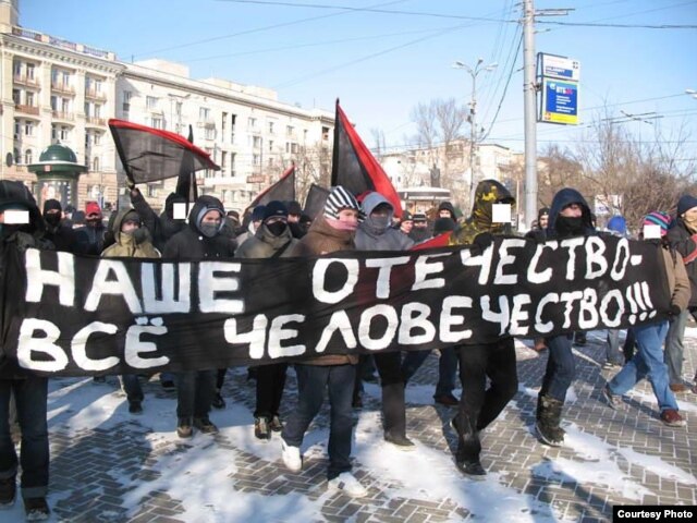 Антивоенное и антиармейское анархошествие 23 февраля 2007 года. В демонстрации участвовали 150 человек, шестеро были задержаны ОМОНом