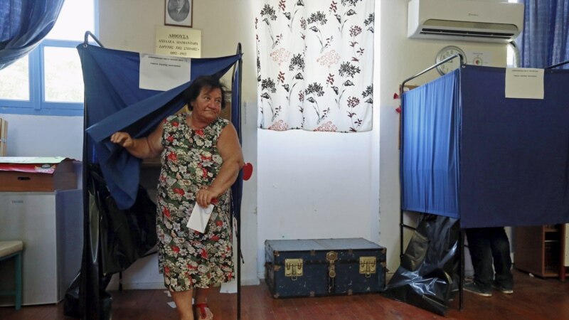 В Греции проходит голосование на референдуме