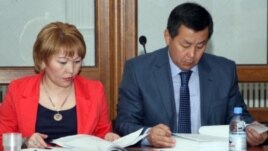 Жаңаөзен сотынан көрініс. Lada.kz сайтынан алынған сурет. Ақтау, 27 наурыз 2012 жыл.