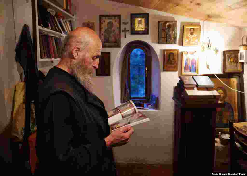 Maxime inside his cottage on the pillar.
