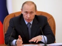 Putin speaks during a government meeting on May 12 (epa)
