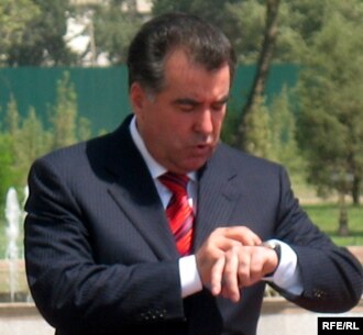 Дар акс: Эмомалӣ Раҳмон, раисиҷумҳури Тоҷикистон.