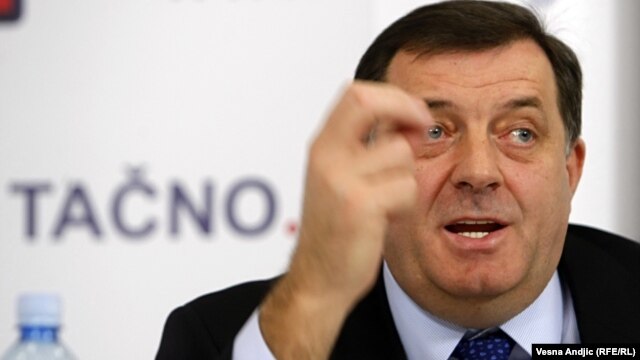 Milorad Dodik u Beogradu, februar 2012.