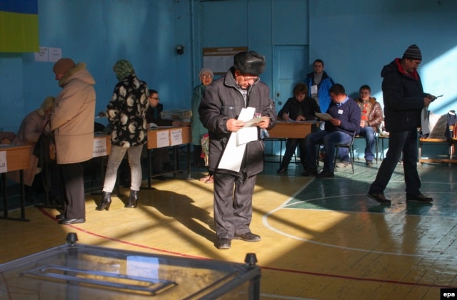Избирательный участок в Мариуполе