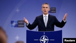 Jens Stoltenberg la cartierul general al NATO, 25 octombrie 2016