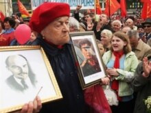 Ukraine -- May Day rallies in Kyiv to demand better living conditions 1May2008