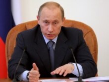 Russia -- Prime Minister Vladimir Putin speaks during the government meeting in Moscow, 12May2008