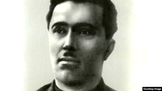 Левон Мирзоян (1896 1939 жж.) Қазақстан президенті архиві мен Қазақстандағы Армения елшілігі 2001 шығарған құжаттар мен материалдар жинағындағы суреті.