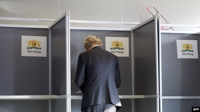 Gert Vilders tokom glasanja na referendumu