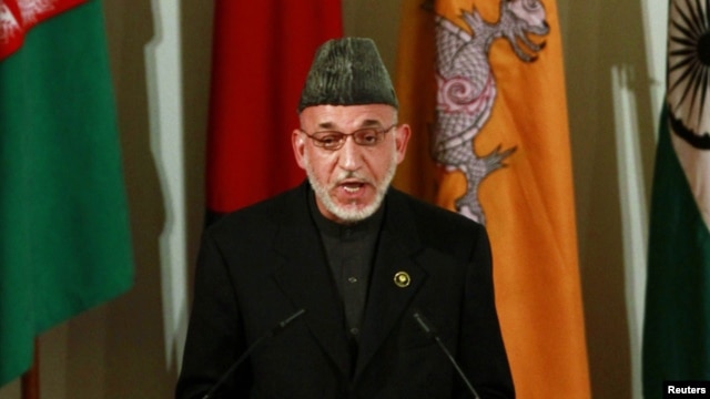 Afghan President Hamid Karzai said Indian firms should look at the successful precedent of Chinese investments.