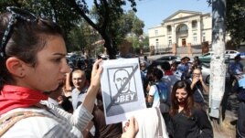 Арменияның Ресей бастаған Кеден Одағына енуіне қарсы шеру. Ереван, 4 қыркүйек 2013 жыл. (Көрнекі сурет)