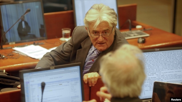 Radovan Karadžić u sudnici, 2011.