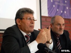 Mihai Ghimpu şi Victor Popa