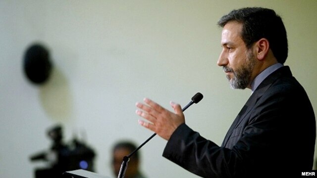 عباس عراقچی، سخنگوی وزارت امو خارجه ایران، گزارش سازمان مجاهدین خلق درباره «پایگاه اتمی مخفی» در حوالی دماوند را «داستان‌سرایی» می‌نامد
