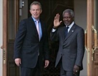 Blair (left) with Annan in St. Petersburg today (epa)
