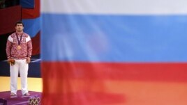 Flamuri rus në Lojërat Olimpike në Londër
