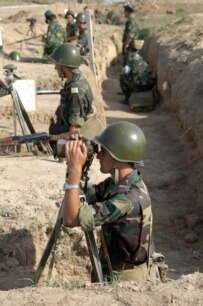 The Nagorno-Karabakh army conducts military exercises in 2005 (Photolur)