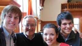 Profesorul David Geringas cu elevii săi, între care Natalia Costiuc, la Kronberg