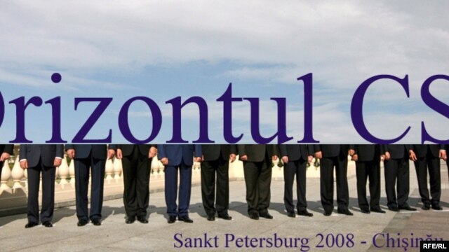 Low turnout: a billboard welcoming CIS leaders to Chisinau.