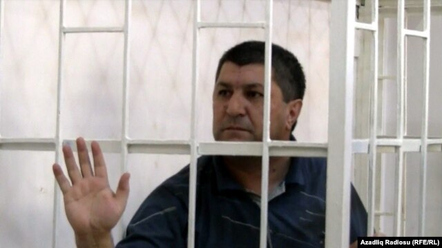 Avaz Zeynalli in a Baku court in October