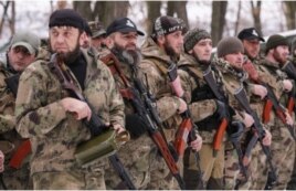 Бойцы из Чечни, воюющие на стороне сепаратистов