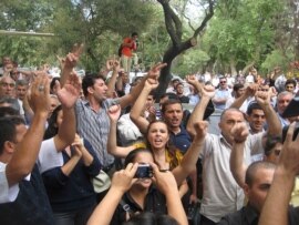 The opposition protest in Baku on April 2