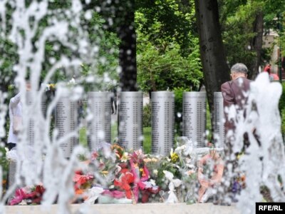 Spomenik djeci Sarajeva ubijenoj za vrijeme opsade 1992-95