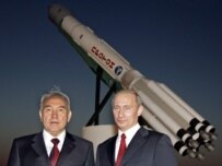 Russian President Vladimir Putin (right) visited Baikonur in June (epa)