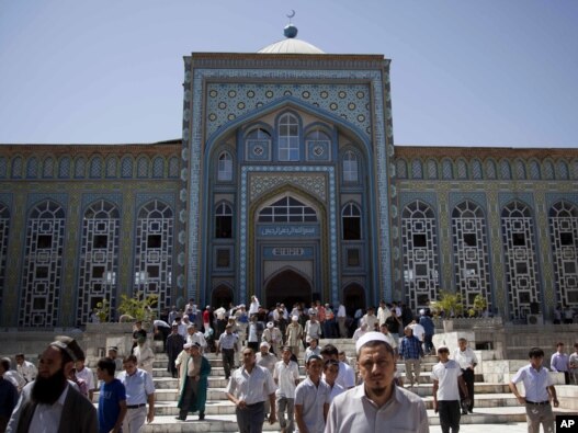 Worshippers gather for Friday Prayers during Ramadan in Dushanbe's Central Mosque