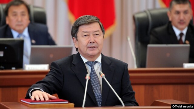An official photo of Prime Minister Jantoro Satybaldiev being sworn into office in Bishkek on September 12. 