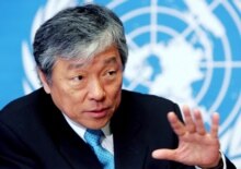 Switzerland/WHO - Jong Wook Lee, Director General of the World Health Organisation, WHO, speaks during the presentation of the WHO report 2006 Global Tuberculosis Control, at the United Nations headquarters in Geneva, Switzerland, Wednesday, 22 March 2006
