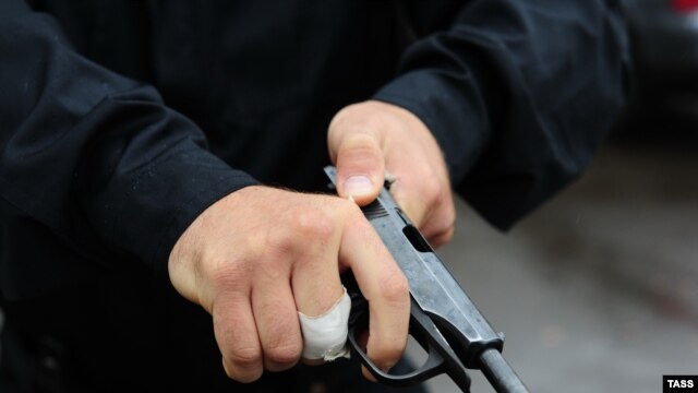 Russia -- Training courses for combat pistol shooting, Moscow region,  22Oct2012