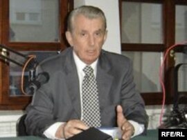 Dušan Lazić