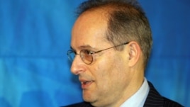 Miklos Haraszti 